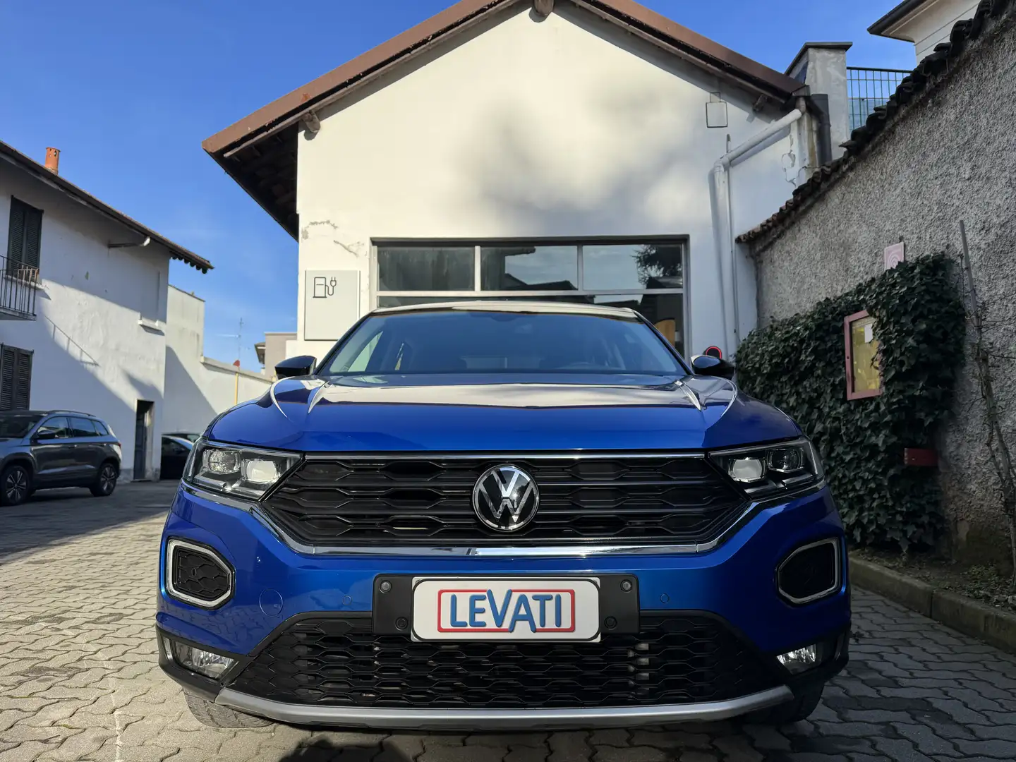 Volkswagen T-Roc 2.0 tdi Advanced 150cv dsg SOLO 26800 KM !! Blau - 2