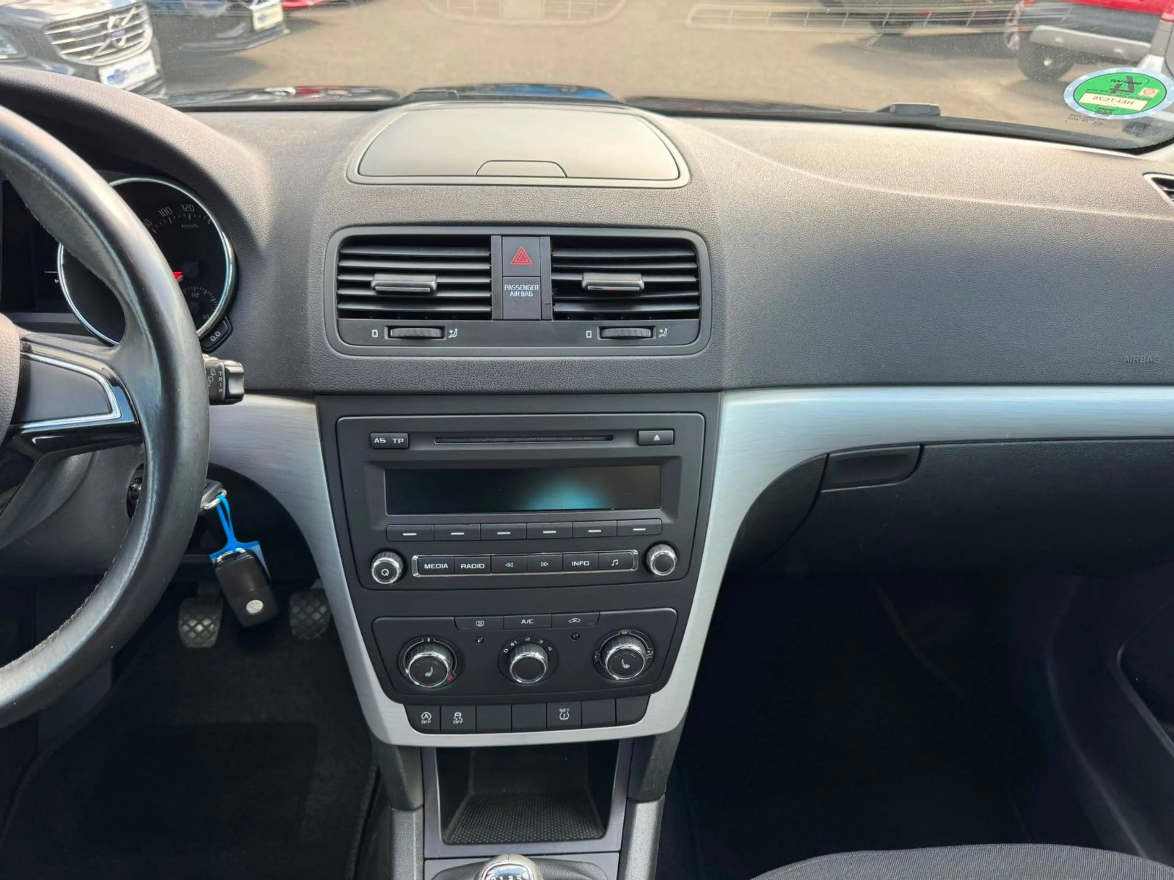 Skoda Yeti 1,4l HU+SERVICE NEU/KLIMA/TEMPOMAT/SH/NSW — photo 13