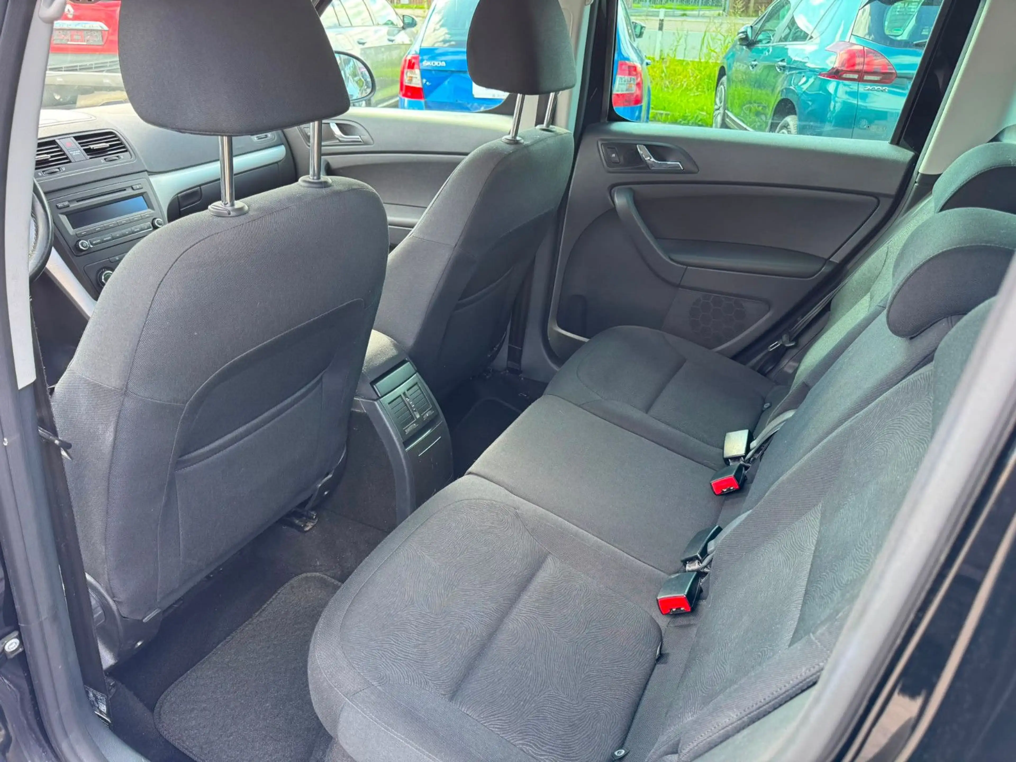 Skoda Yeti 1,4l HU+SERVICE NEU/KLIMA/TEMPOMAT/SH/NSW — photo 11