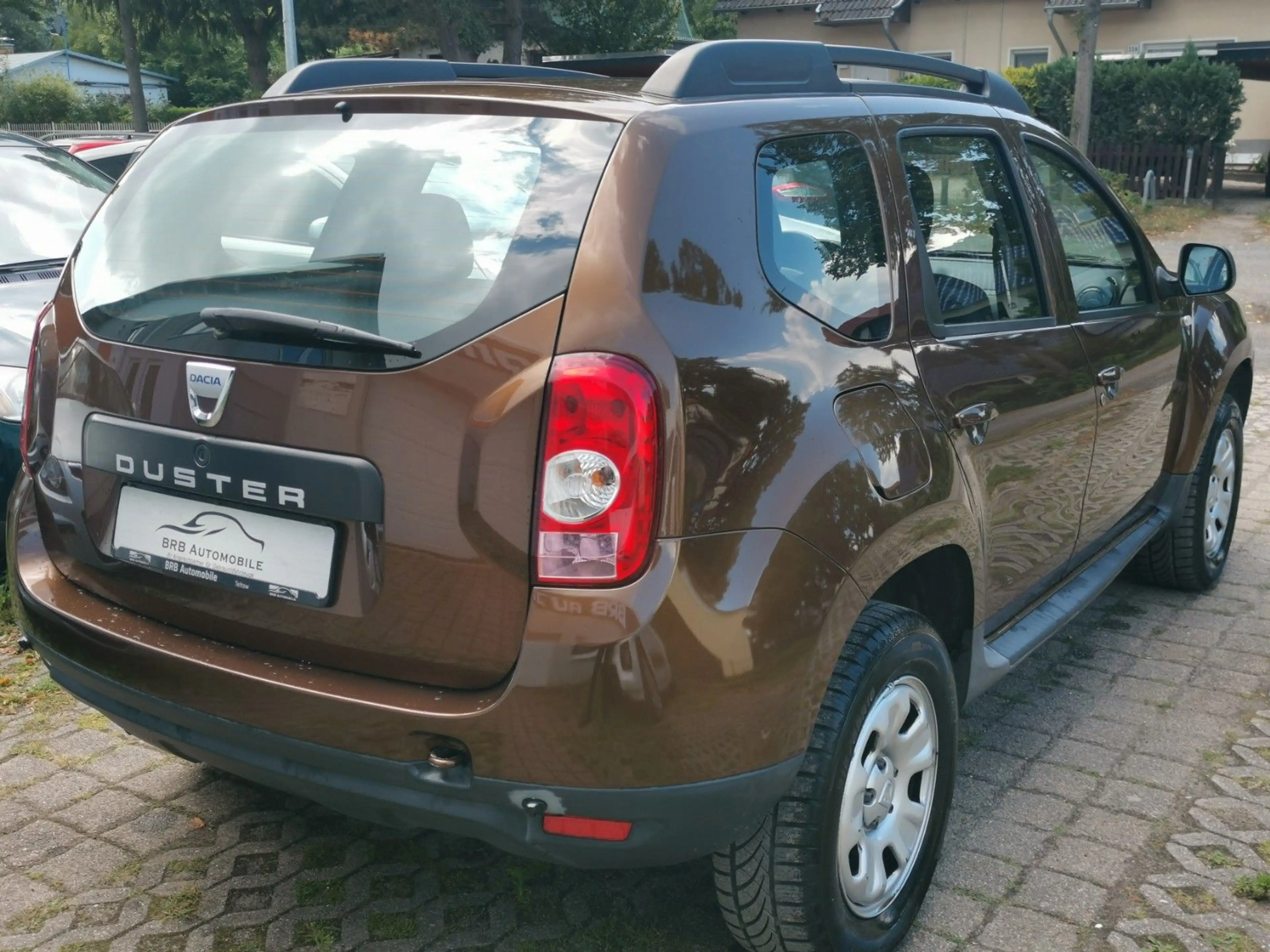 Dacia Duster I Laureate 4x2 1.6 TÜV Zahnriemen Klima — photo 6