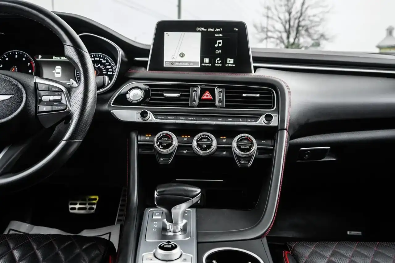 Genesis G70 снимка Genesis G70