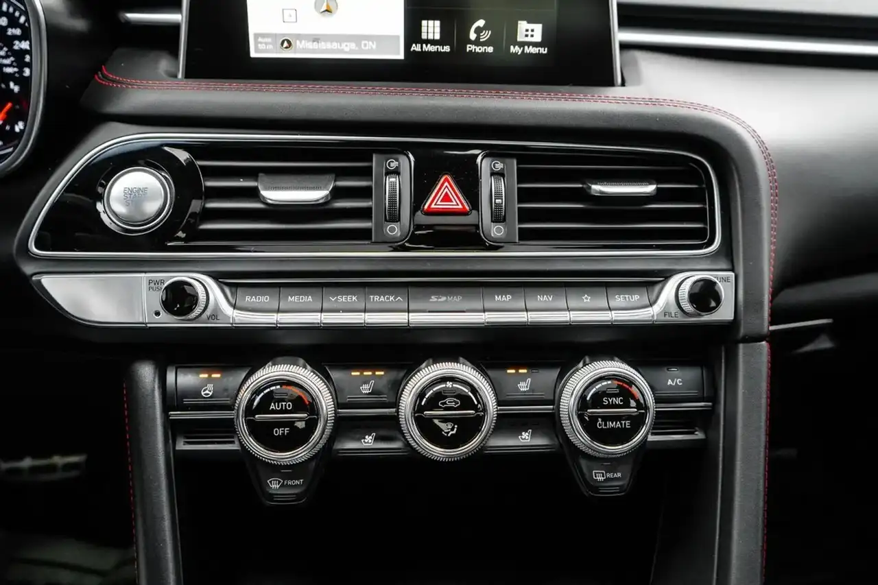 Genesis G70 снимка Genesis G70