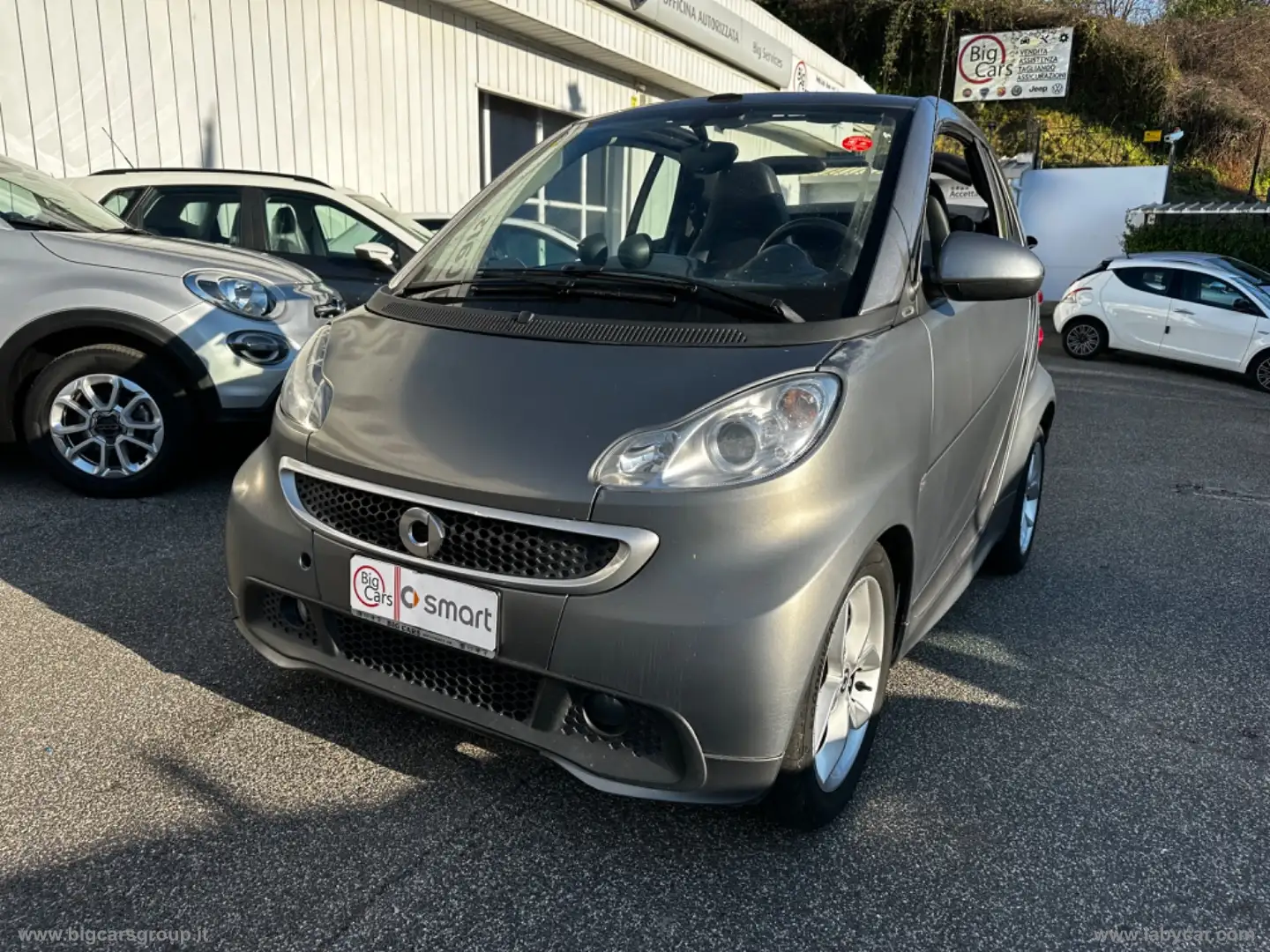 smart forTwo 1000 52 kW MHD cabrio pulse Šedá - 2