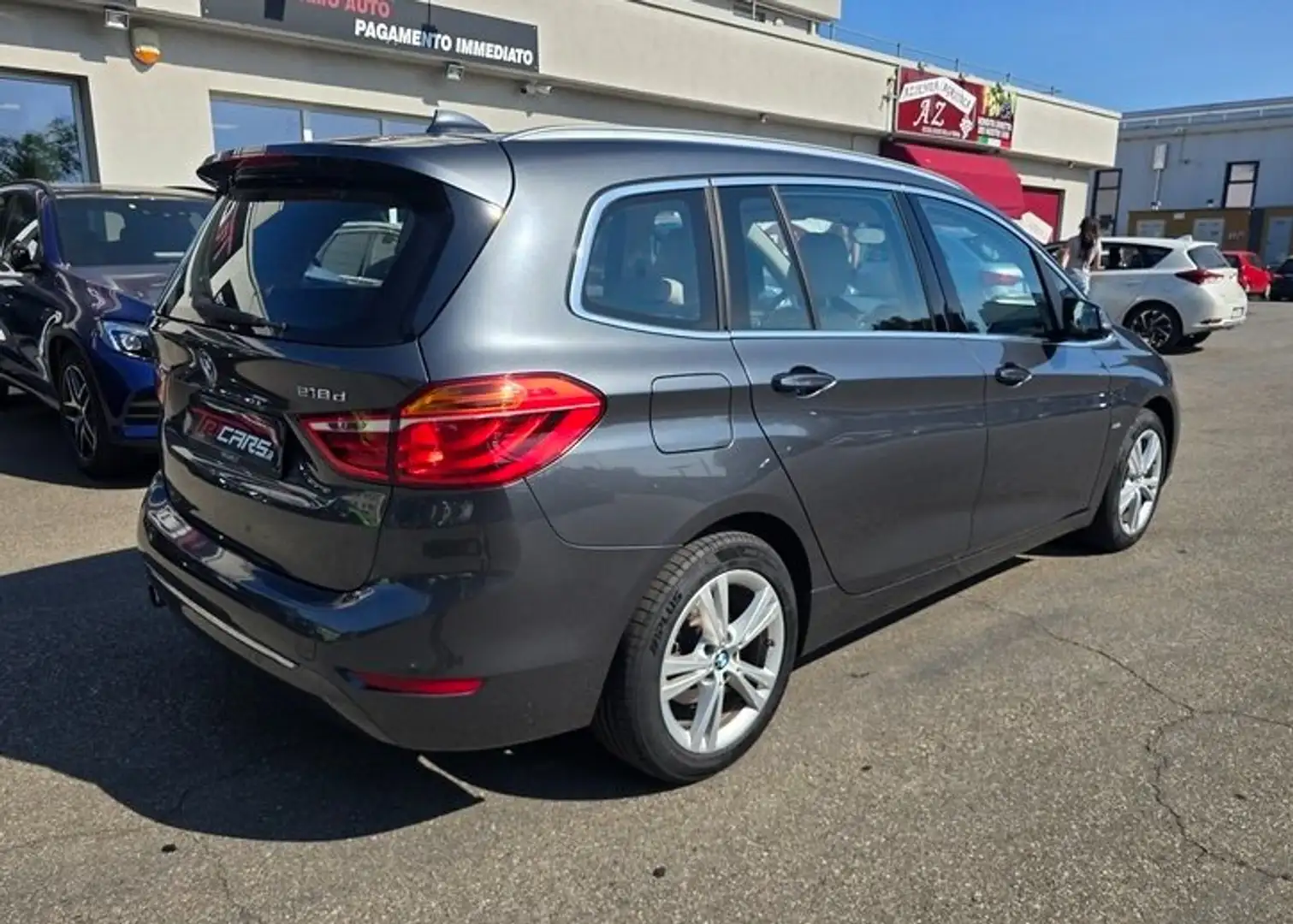 BMW 218 d Gran Tourer Luxury 5 POSTI PERMUTE Grigio - 2