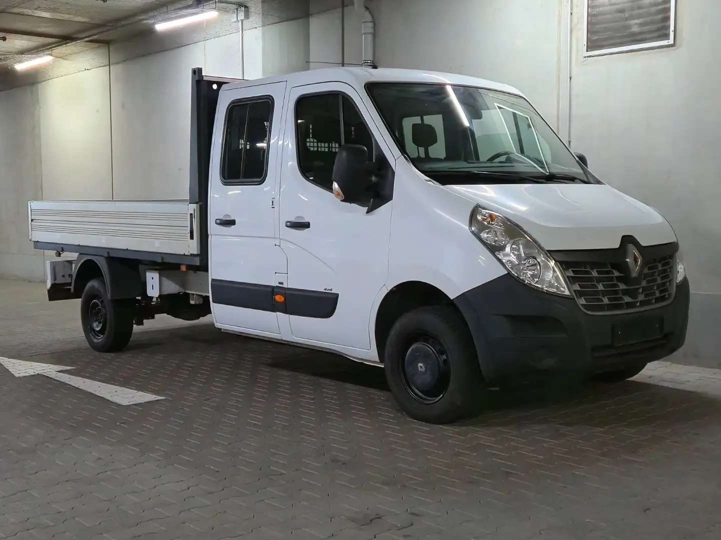 Renault Master DoKa L3H1 4X4 Oberaigner Untersetzung White - 2