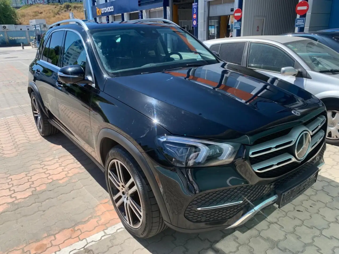 Mercedes-Benz GLE 350 350e 4Matic Aut. Zwart - 1