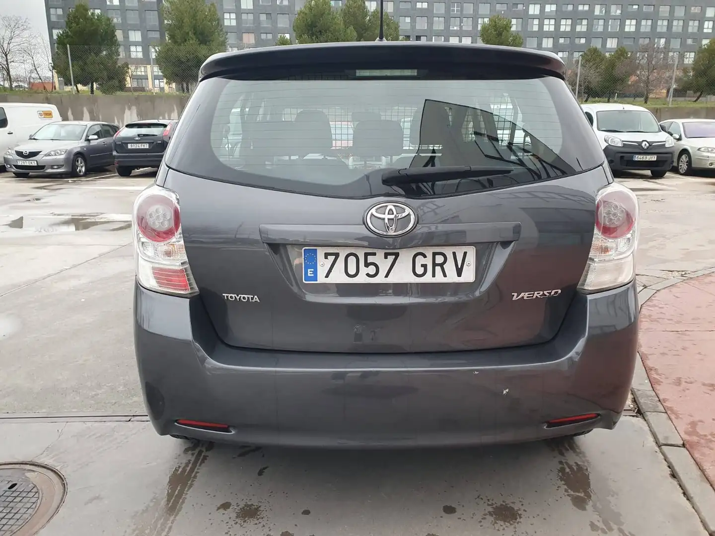 Toyota Verso Verso 2.0D4D Active 5pl. Active Gris - 1