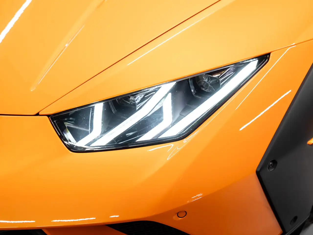 Lamborghini Huracán снимка Lamborghini Huracán