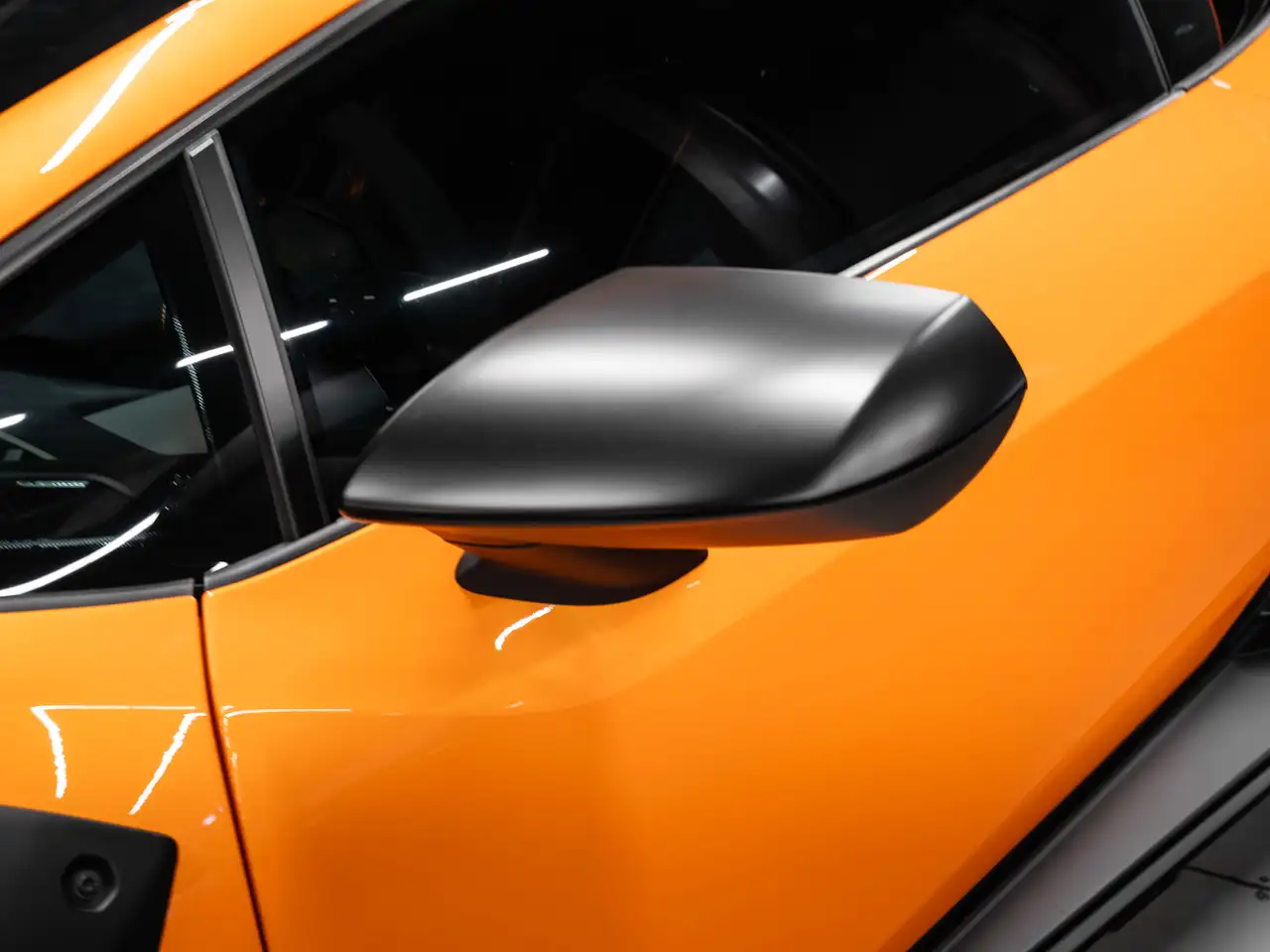 Lamborghini Huracán снимка Lamborghini Huracán