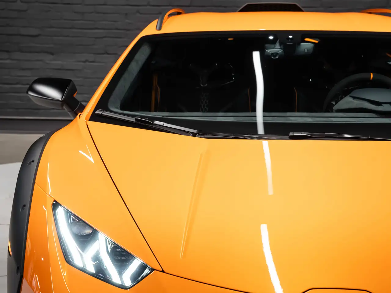 Lamborghini Huracán снимка Lamborghini Huracán