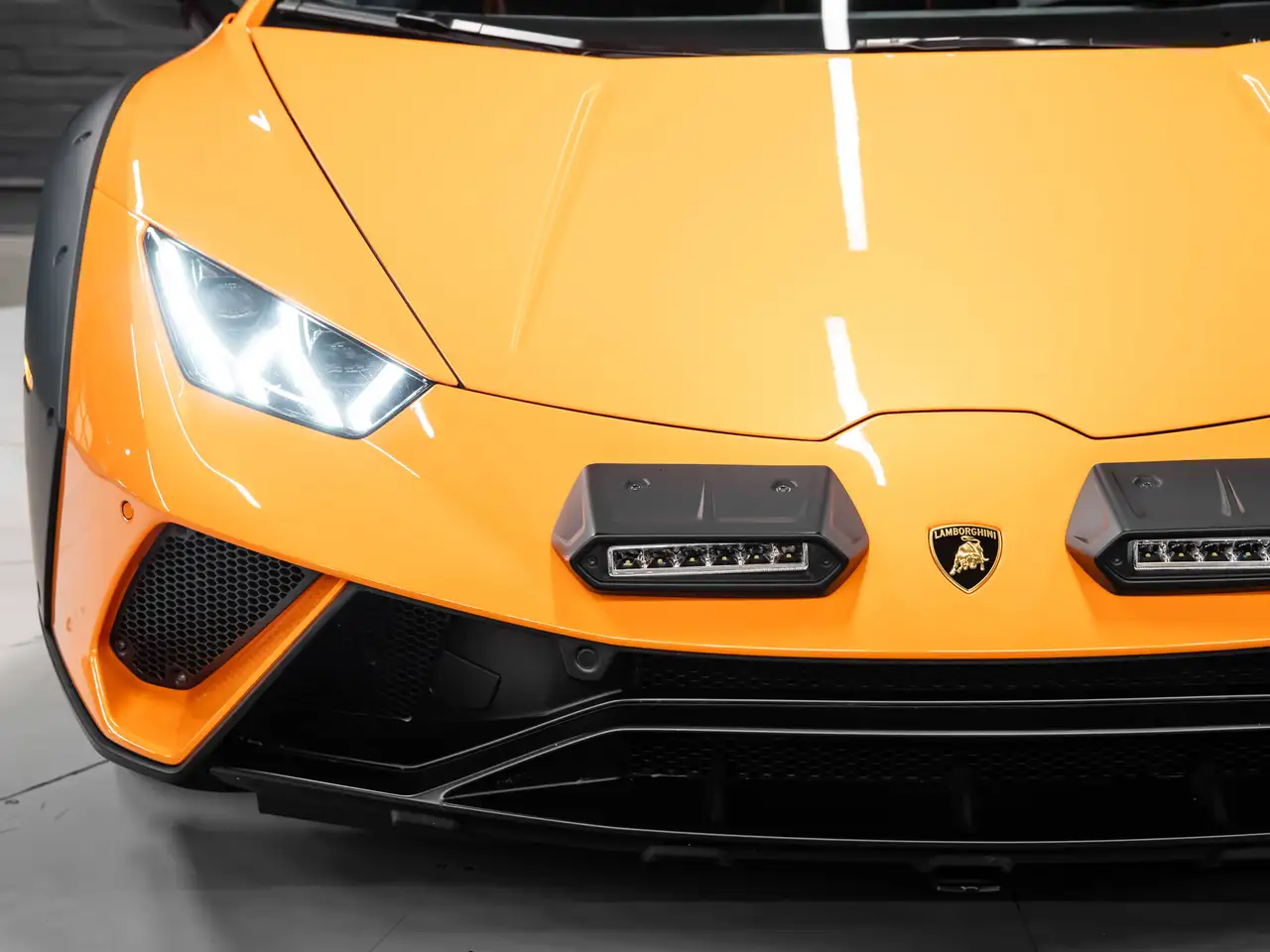 Lamborghini Huracán снимка Lamborghini Huracán