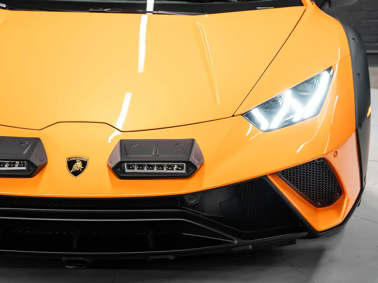 Lamborghini Huracán снимка Lamborghini Huracán