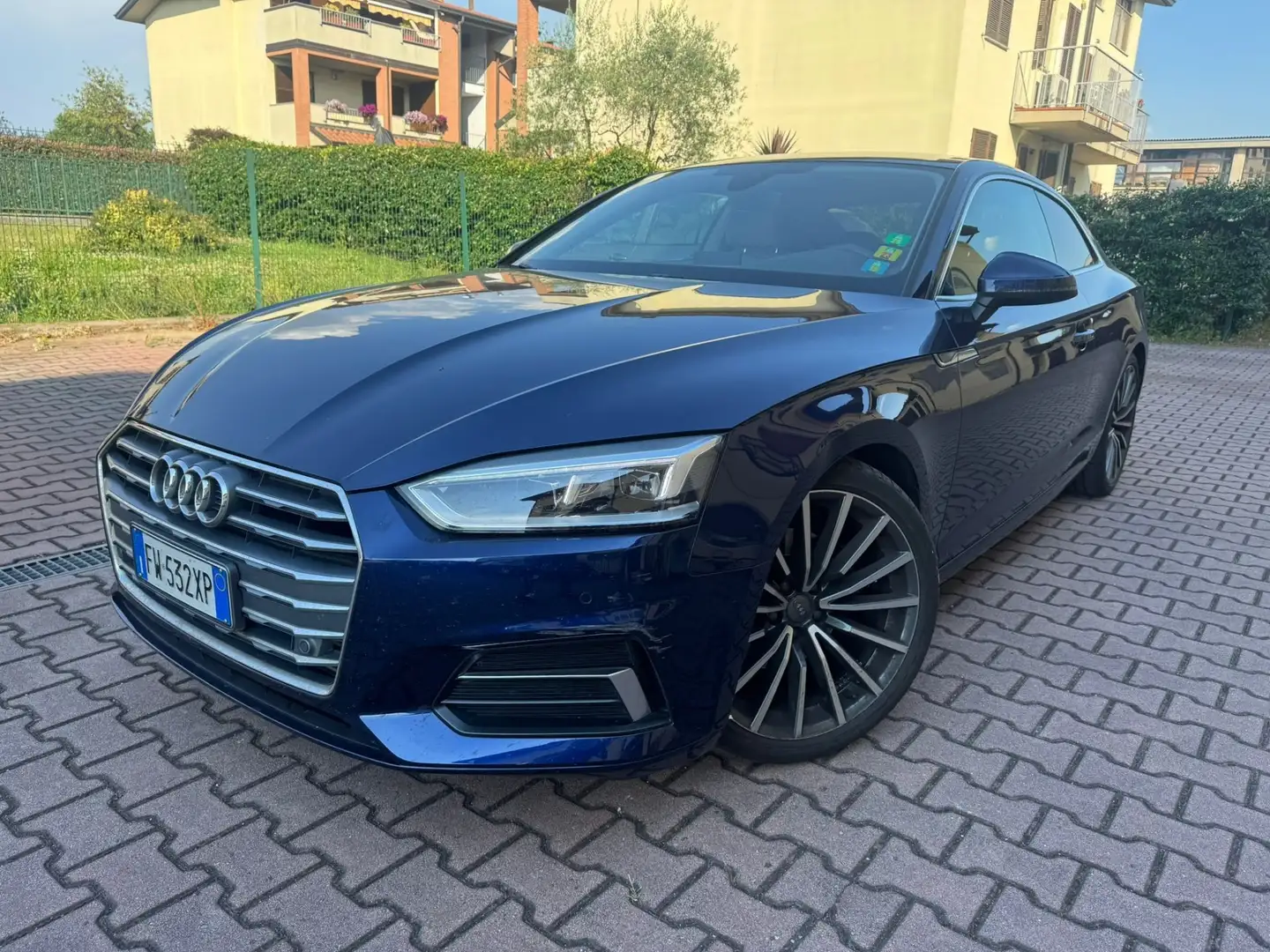 Audi A5 A5 II 2017 Coupe 40 2.0 tfsi Design 190cv s-tronic Blauw - 2