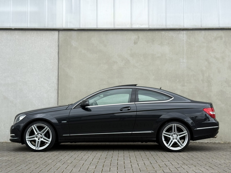 Mercedes-Benz C 180 Coupé Ambition AMG Pano 19inch DEALER NAP — photo 7
