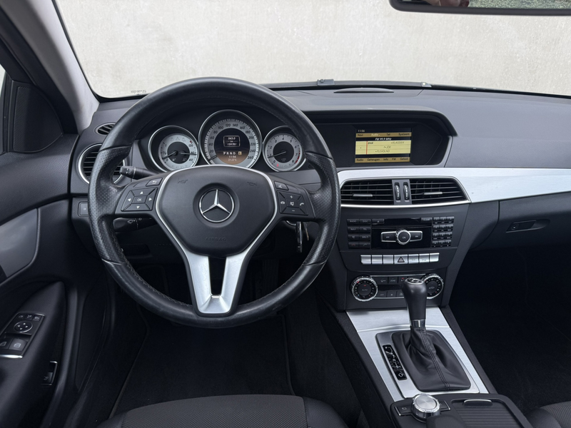 Mercedes-Benz C 180 Coupé Ambition AMG Pano 19inch DEALER NAP — photo 15