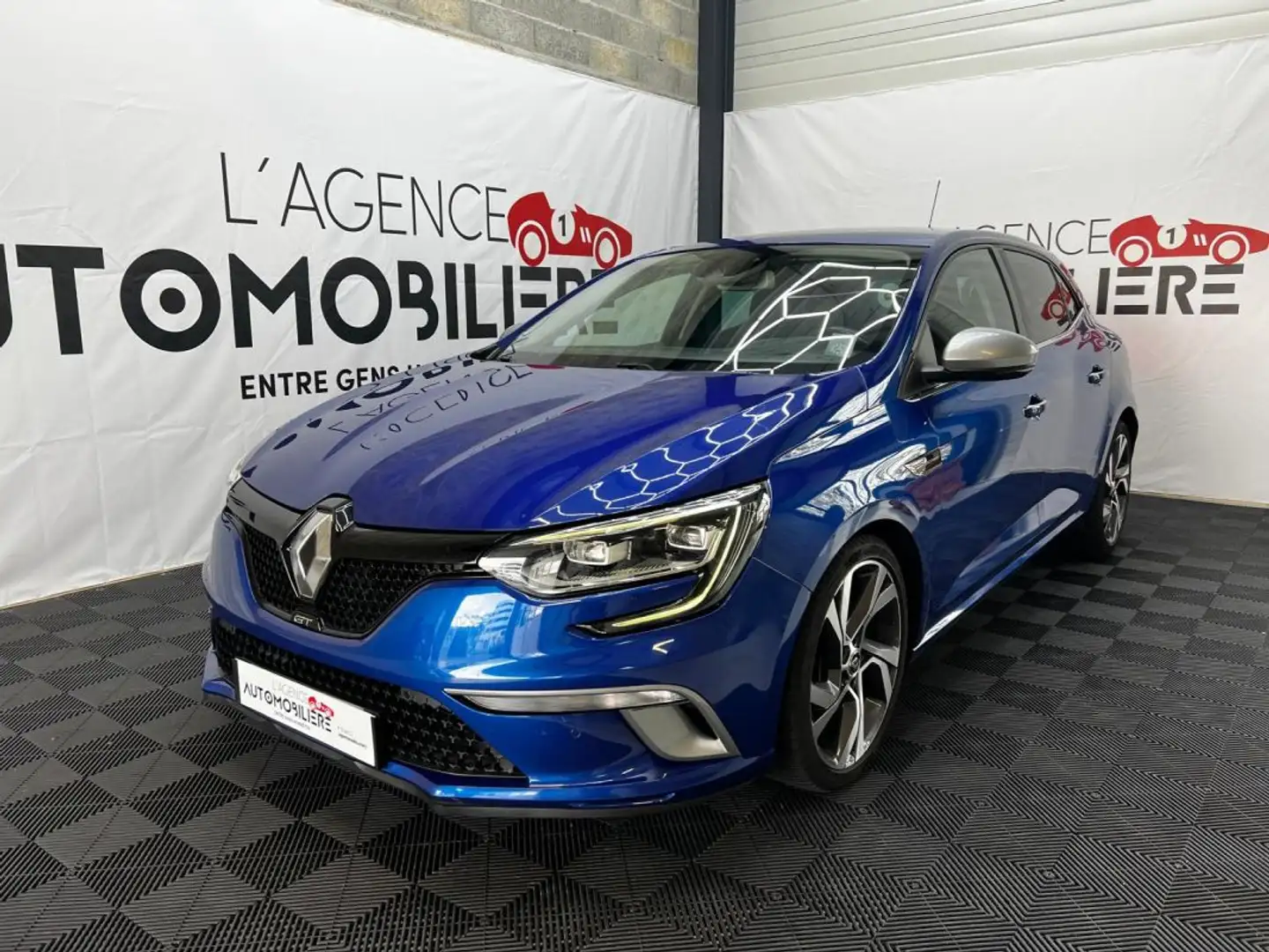 Renault Megane IV Berline TCe 205 Energy EDC GT Blau - 1