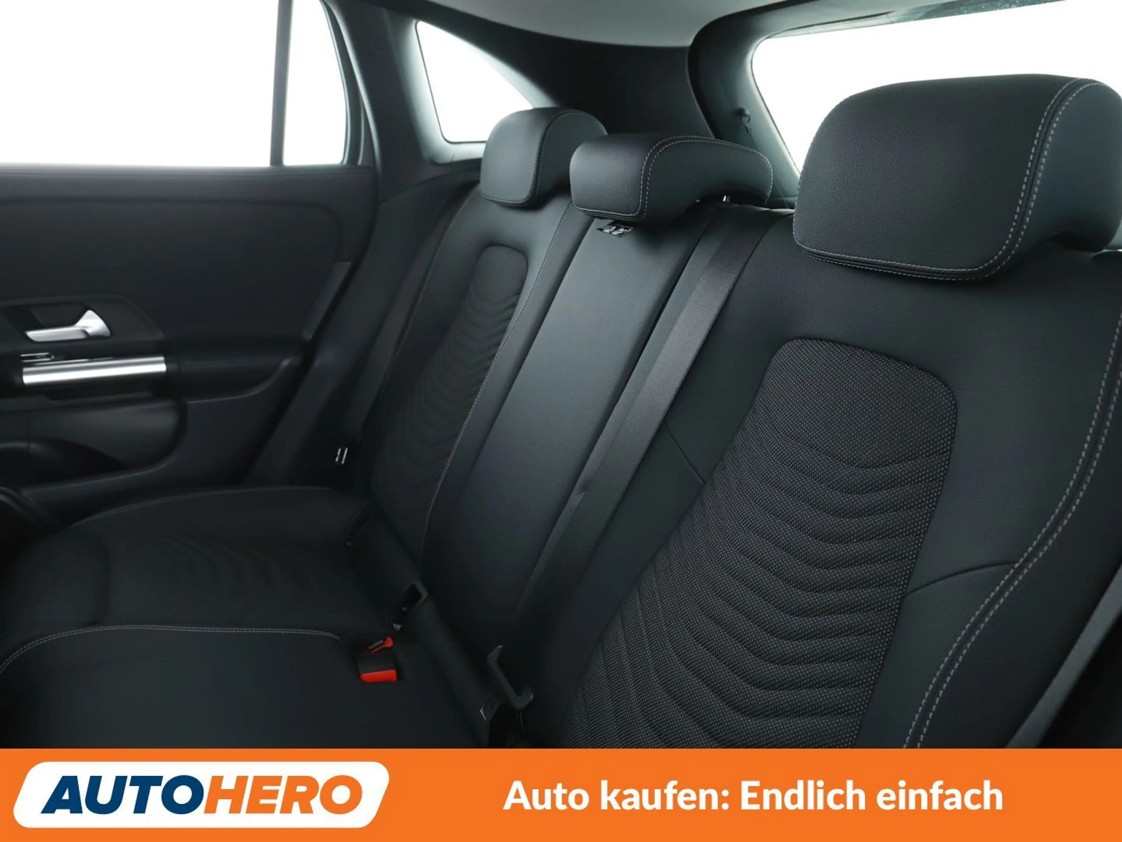 Mercedes-Benz GLA 200 GLA 200 d Progressive Aut.*NAVI*LED*TEMPO*PDC*SHZ* — photo 14