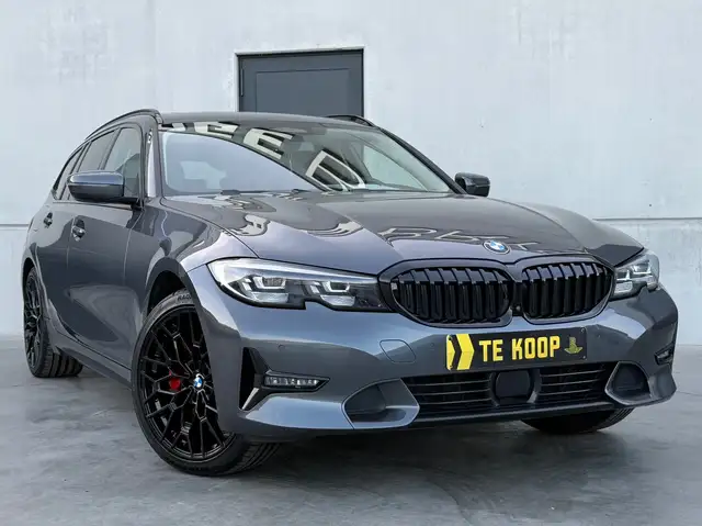 BMW 330 PHEV*Pano*ACC*Trekhaak*Harman Kardon*Driving Assistant Pro*Comfort Access*Leder*Camera 360° *Carplay