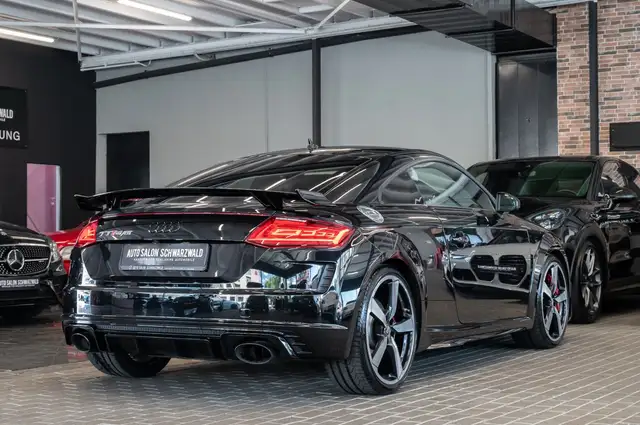 Audi TT RS view 7