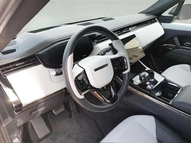Land Rover Range Rover Sport view 25