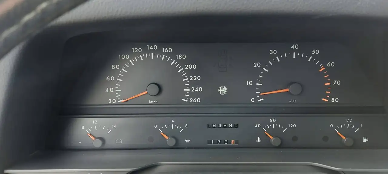 Alfa Romeo 164 3.0 V6, foto 9