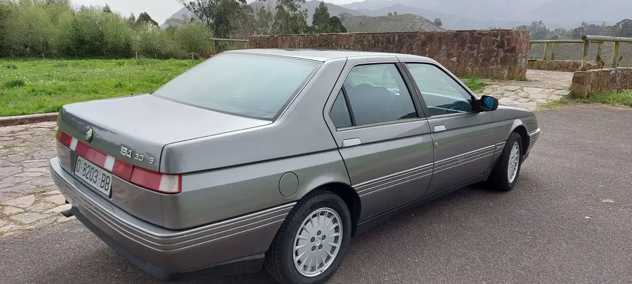 Alfa Romeo 164 3.0 V6, foto 11