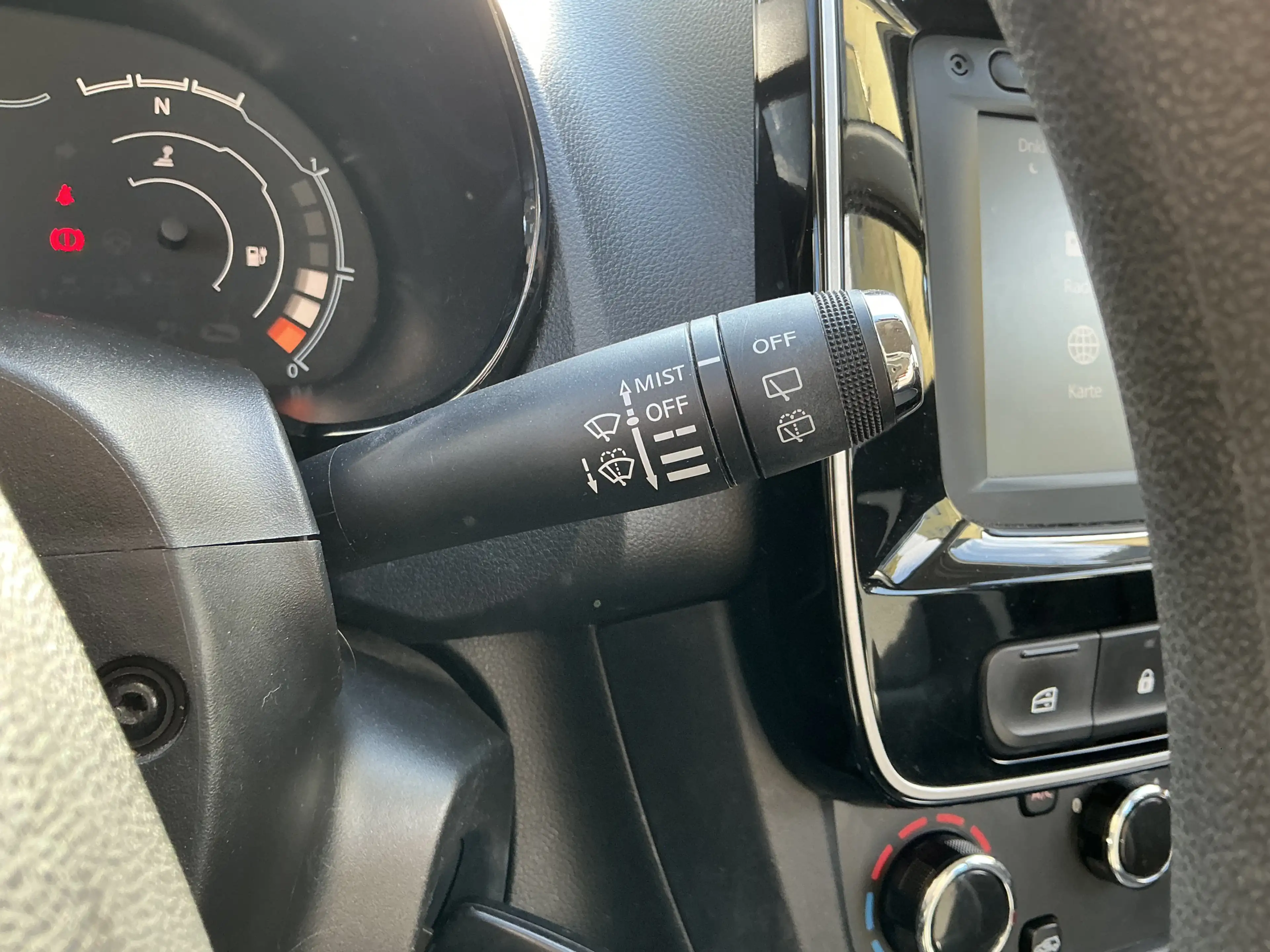 Dacia Spring Essential Teil-Leder R.Cam Navi LED PDC — photo 10