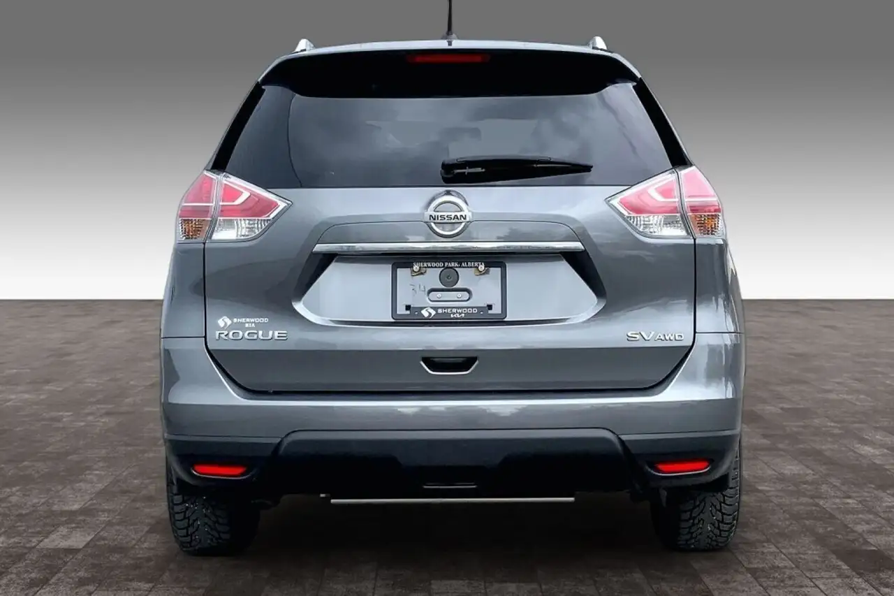Nissan Rogue снимка Nissan Rogue