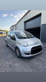 1.0l 70ch 5p 2010 - 1.990€ à débattre