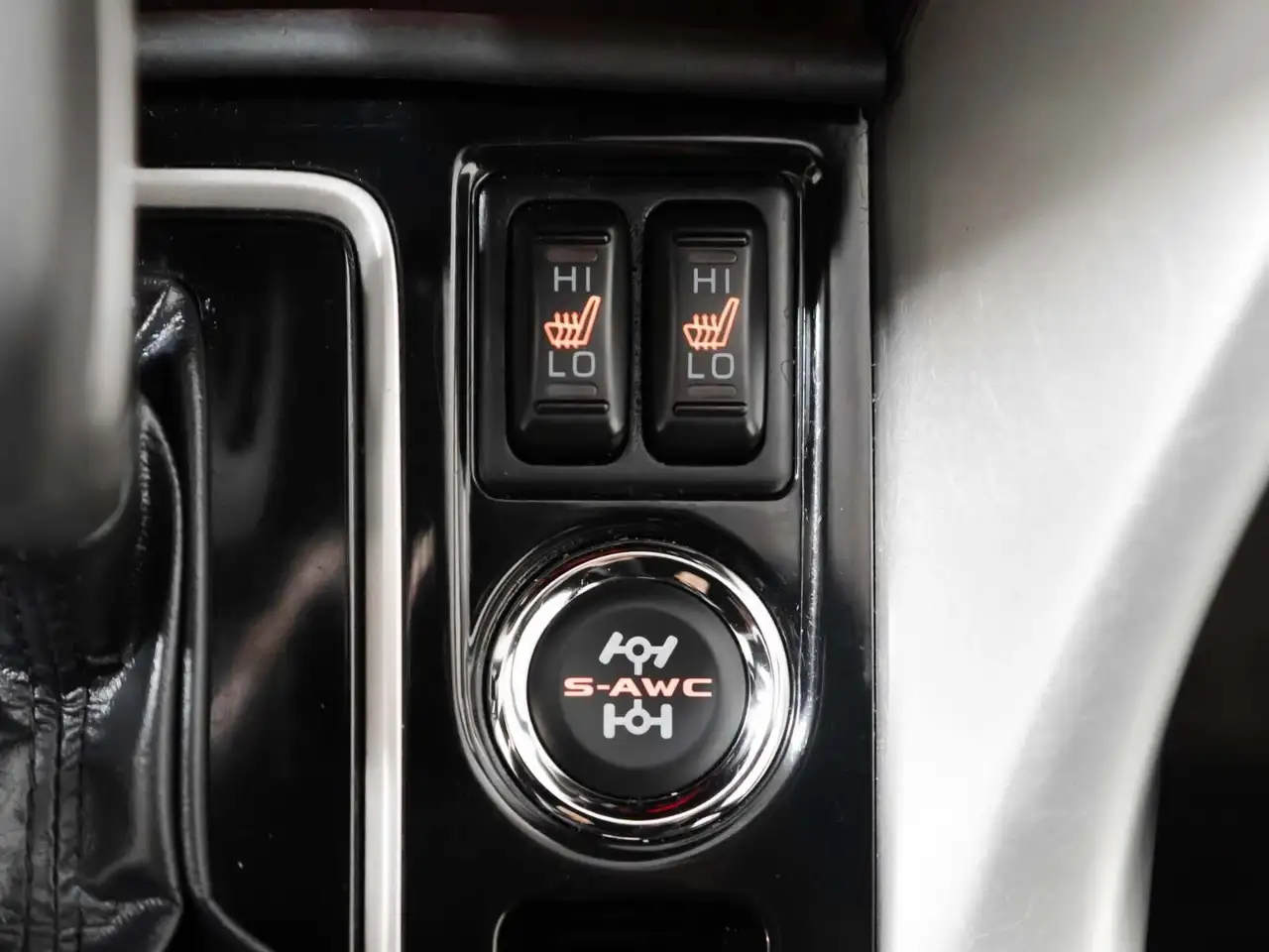 Mitsubishi Eclipse Cross снимка Mitsubishi Eclipse Cross