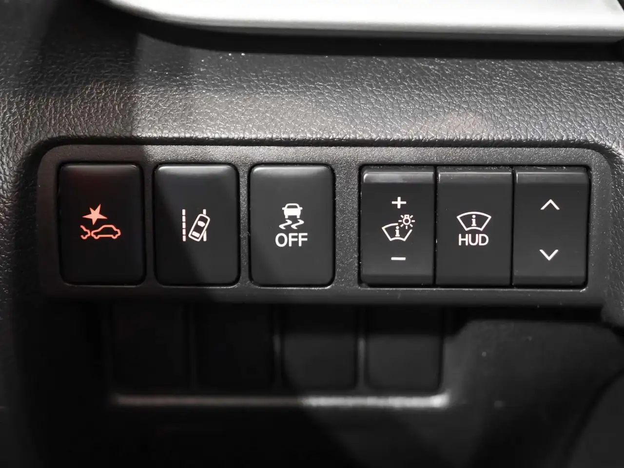 Mitsubishi Eclipse Cross снимка Mitsubishi Eclipse Cross