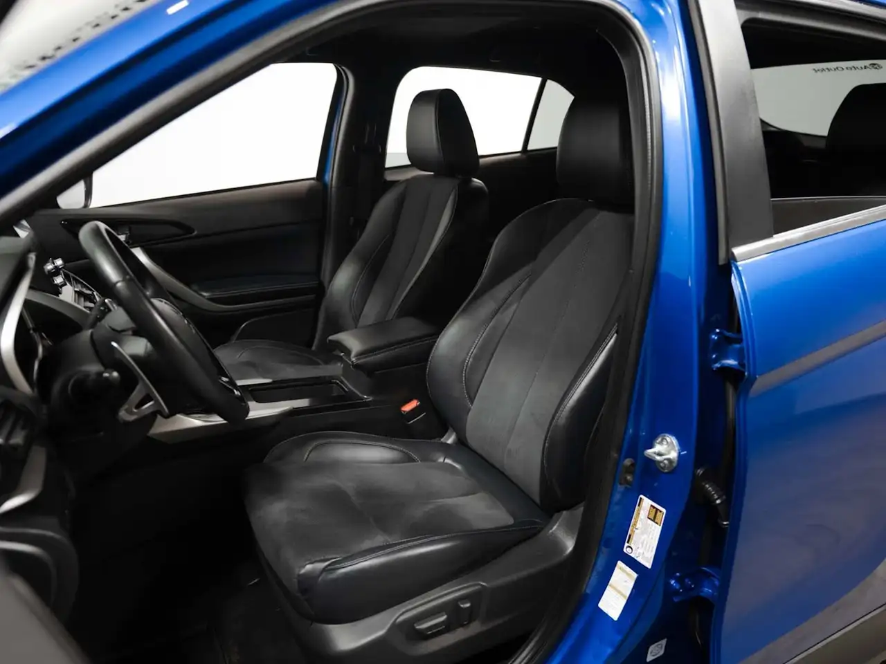 Mitsubishi Eclipse Cross снимка Mitsubishi Eclipse Cross