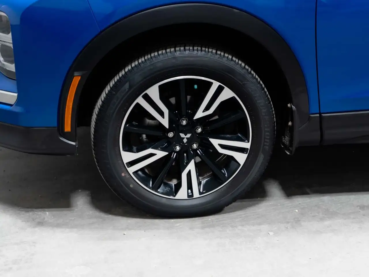 Mitsubishi Eclipse Cross снимка Mitsubishi Eclipse Cross