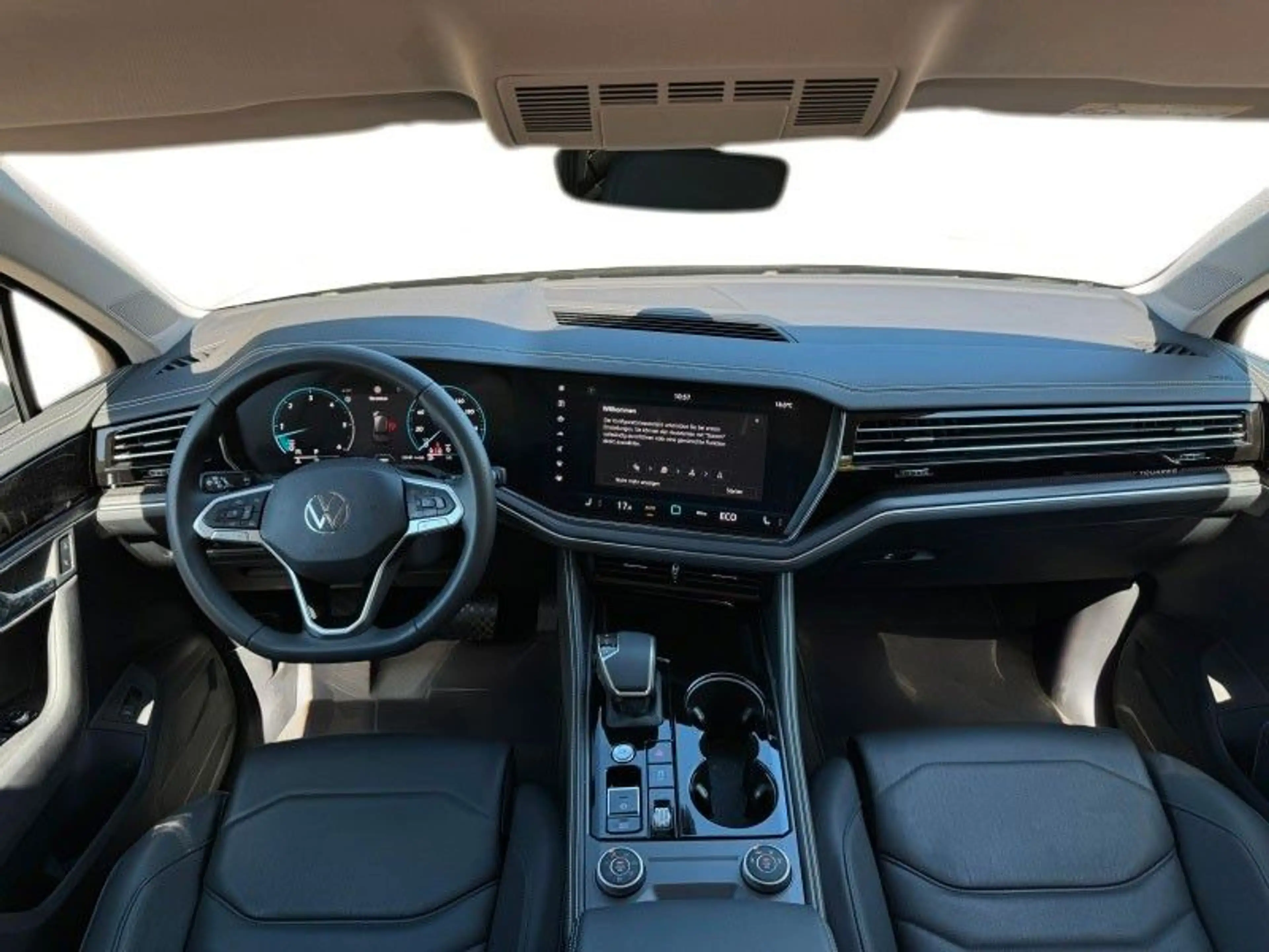 Volkswagen Touareg 3.0 TDI 170 kW 4Motion — photo 11
