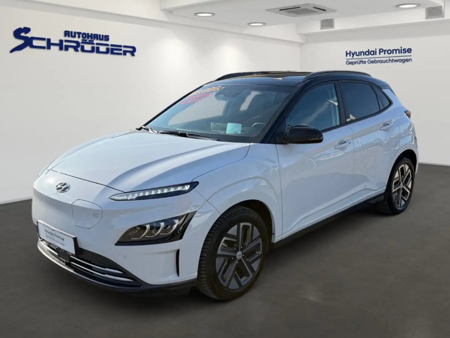 Hyundai KONA Elektro 64 kwh Prime AHK Allwetter Navi LED Kamera Weiß - 1