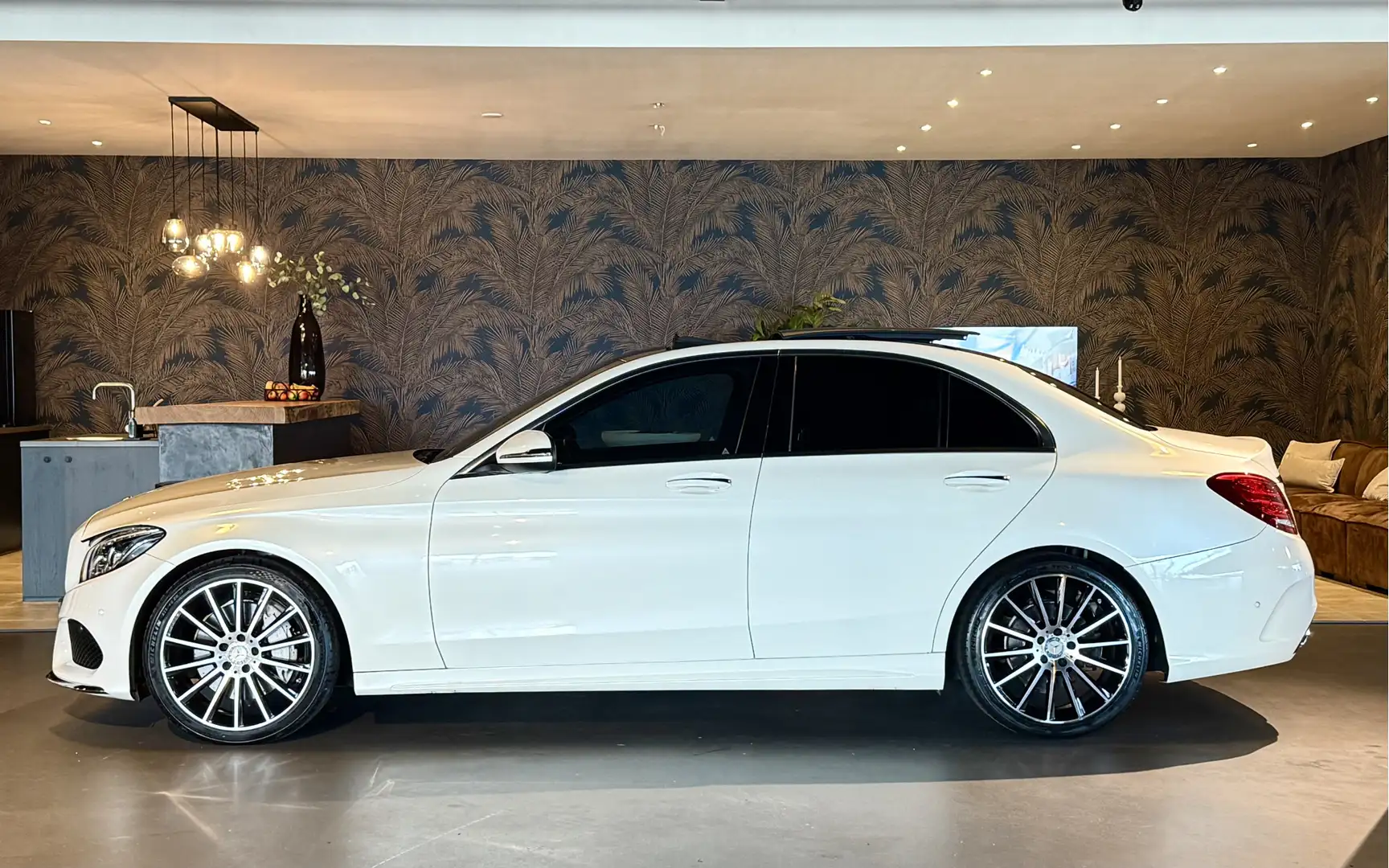 Mercedes-Benz C 400 V6 333PK AMG 4-MATIC I Pano I Burmester Blanc - 2