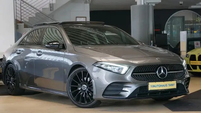 Mercedes-Benz A 200 Limousine AMG LINE *PANORAMADACH*CARBON*