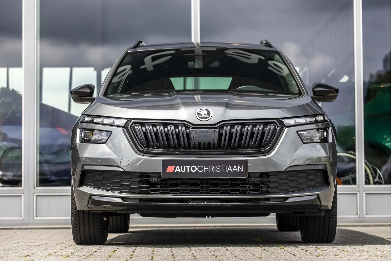 Skoda Kamiq 1.0 TSI Monte Carlo | Pano | Trekhaak | Keyless | Grijs - 2