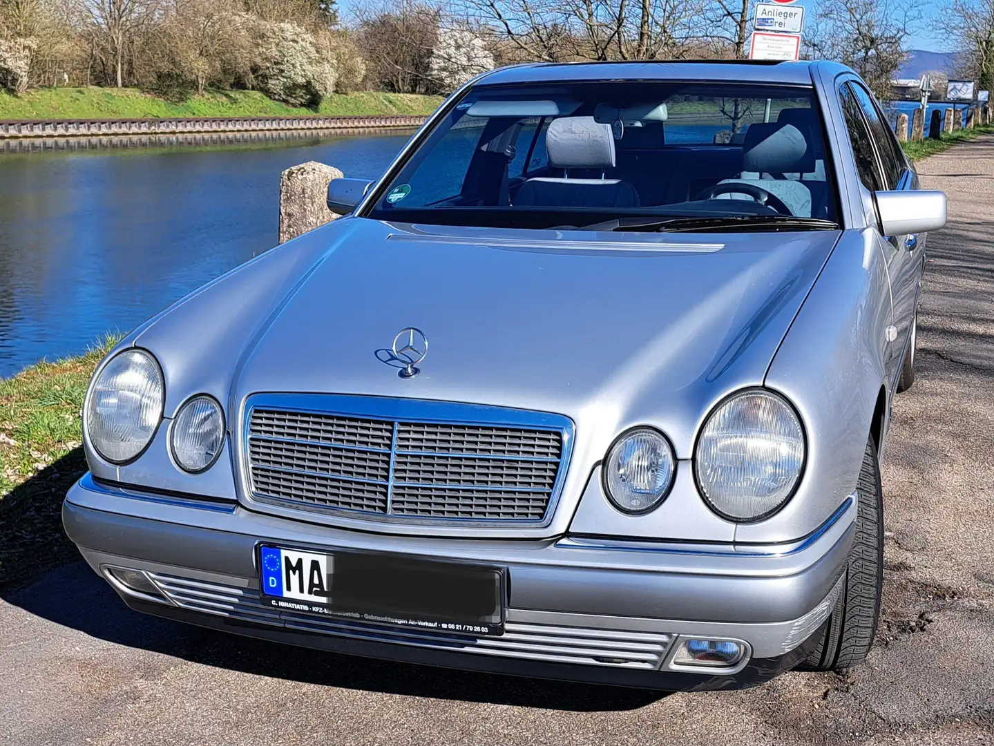 Mercedes-Benz E 230 E 230 Elegance Argent - 1
