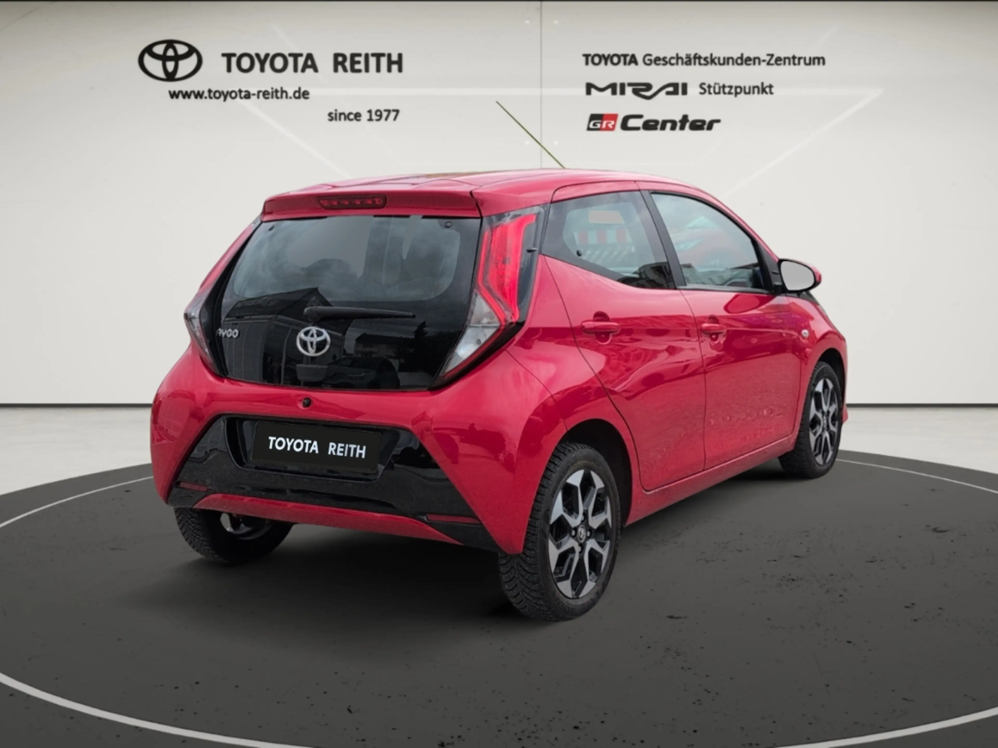 Toyota Aygo x-play club Apple CarPlay Android Auto Musikstream — photo 5
