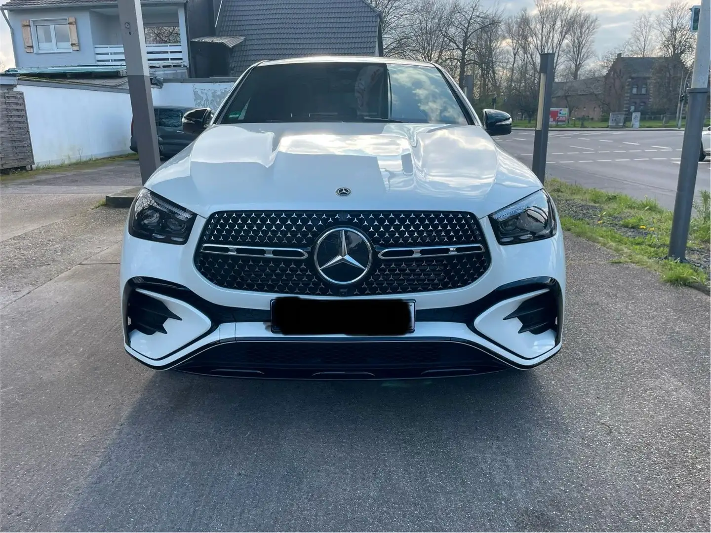 Mercedes-Benz GLE 450 d 4M COUPE*AMG*PANO*360°*HUD*BURMESTER* White - 2