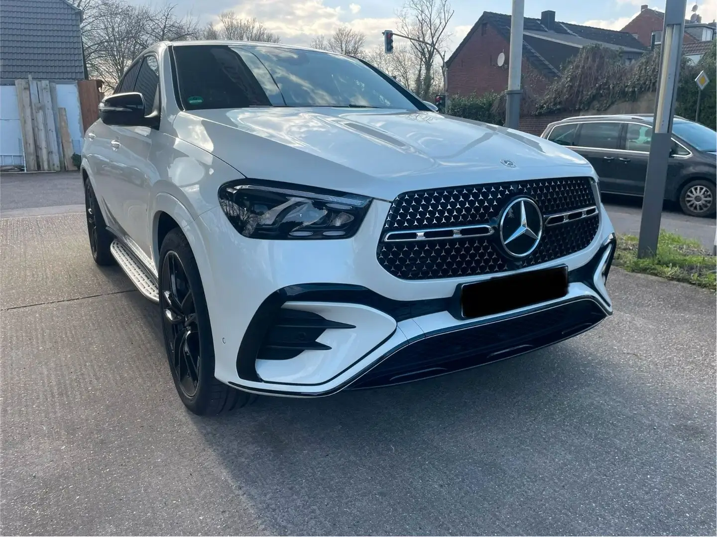Mercedes-Benz GLE 450 d 4M COUPE*AMG*PANO*360°*HUD*BURMESTER* Wit - 1