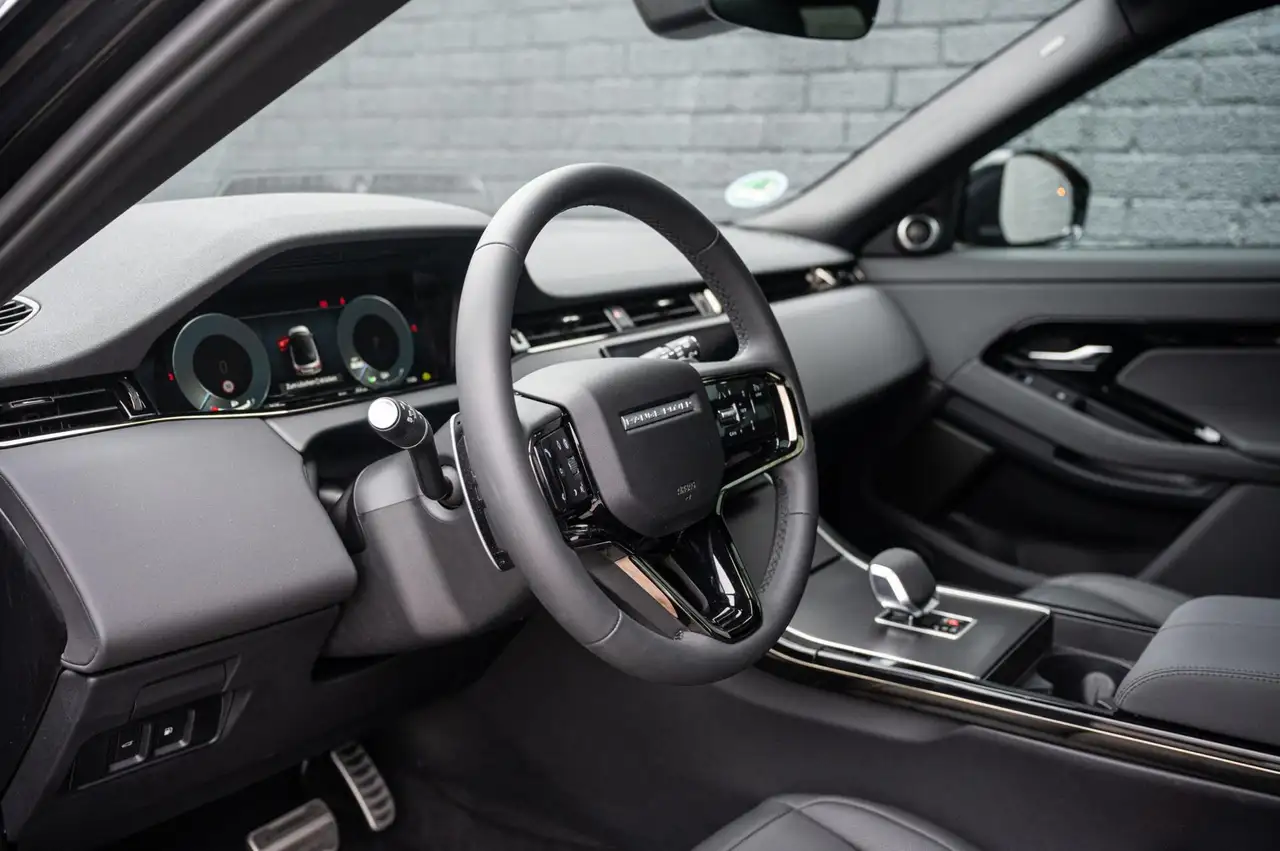 Land Rover Range Rover Evoque 2026 — фото 17
