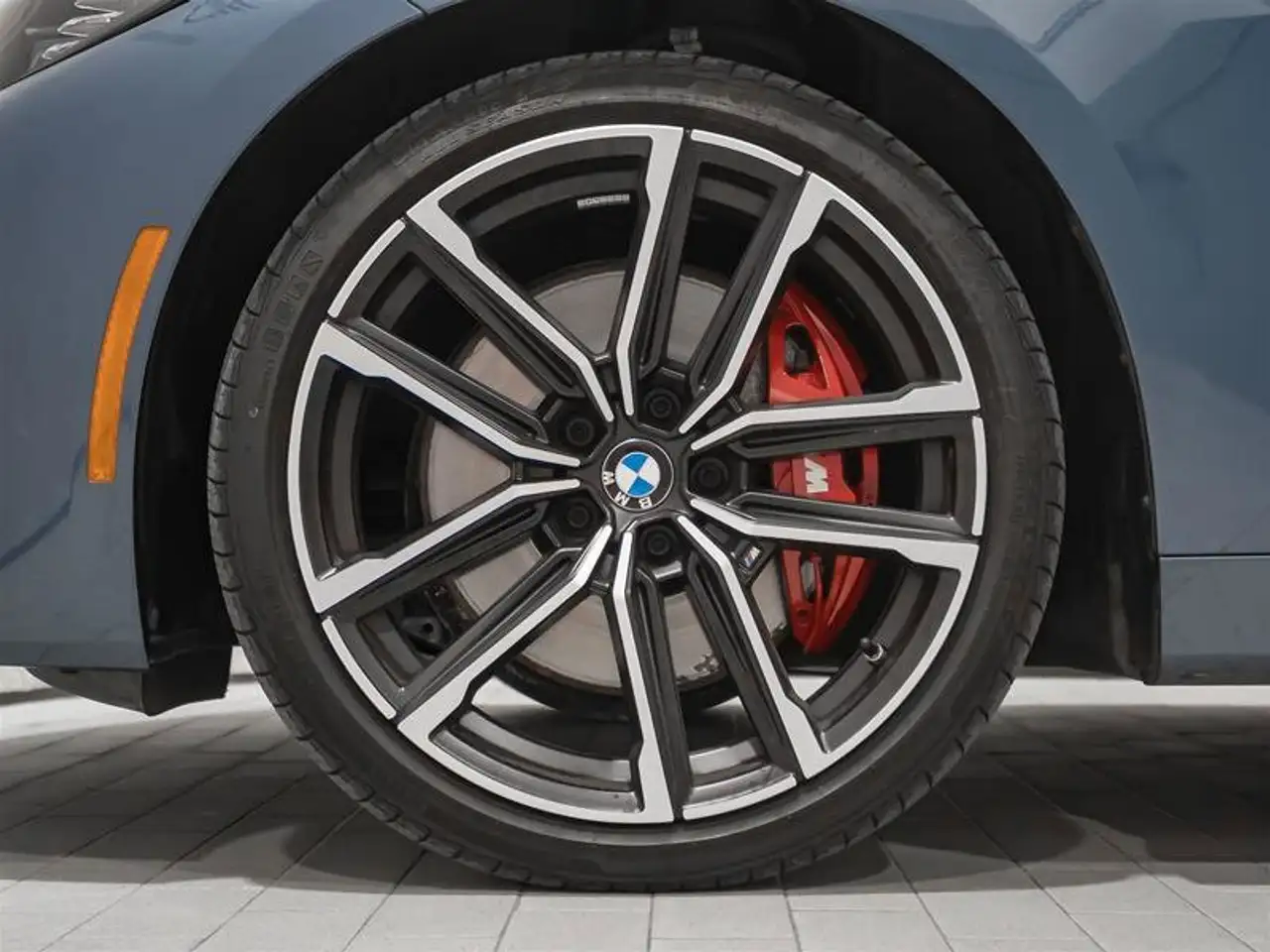 BMW 4 Series снимка BMW 4 Series