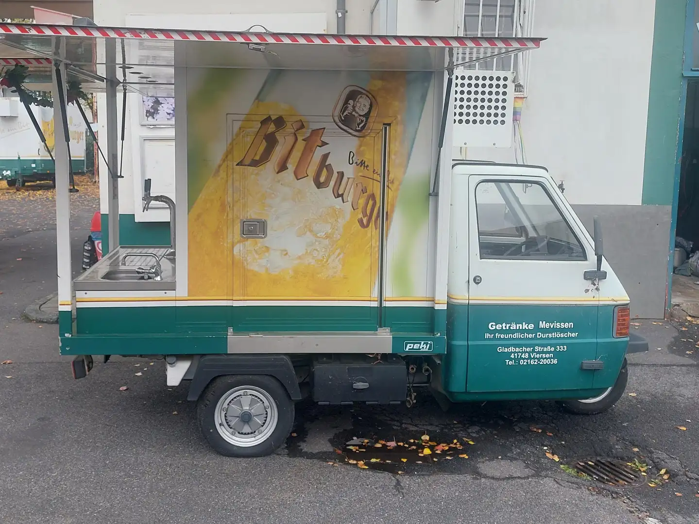 Piaggio Ape mit Kühl und Zapfanlage Biały - 1