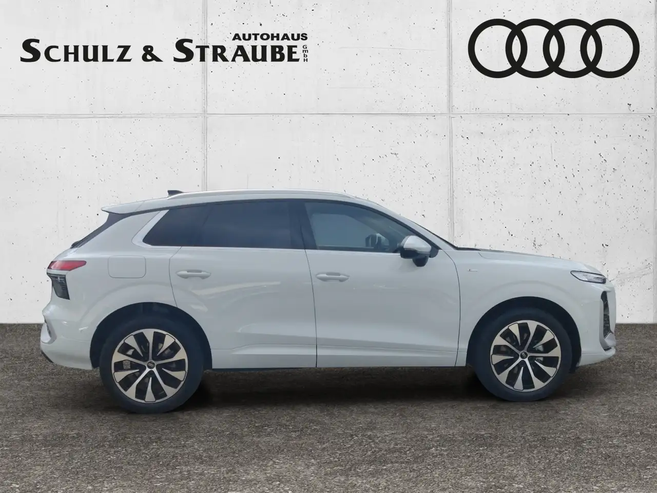 Audi Q3 SUV TFSI 110 kW S tronic KLIMA LED NAVI LEDER ALU 7