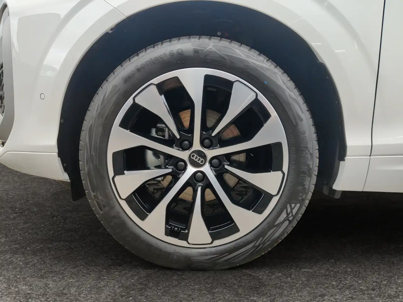 Audi Q3 SUV TFSI 110 kW S tronic KLIMA LED NAVI LEDER ALU 10