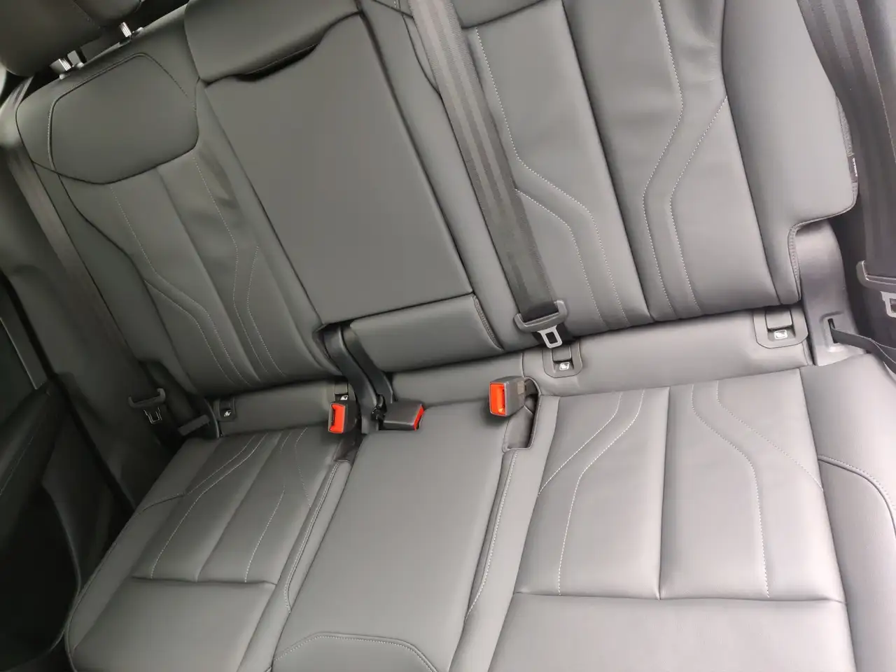 Audi Q3 SUV TFSI 110 kW S tronic KLIMA LED NAVI LEDER ALU 12