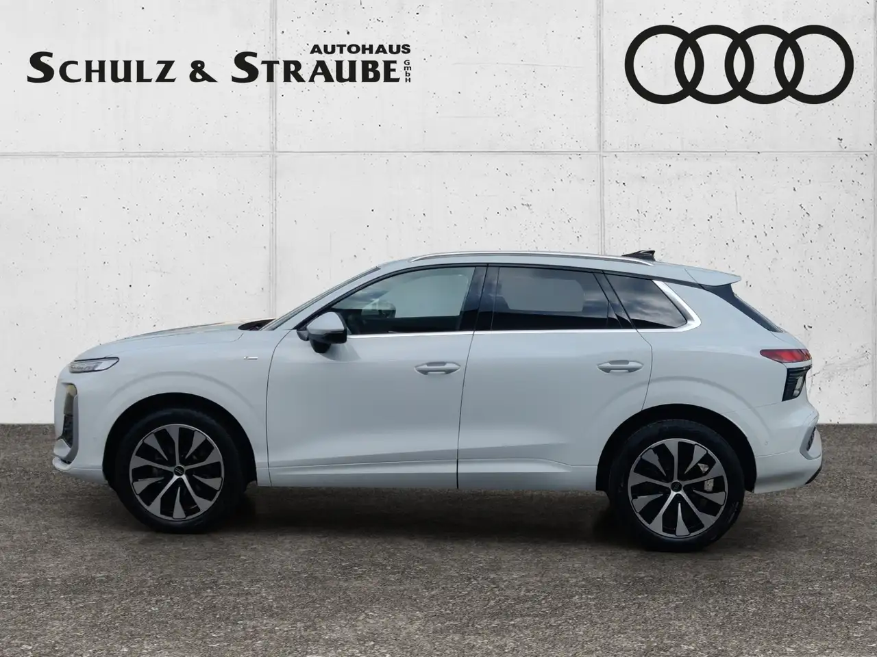 Audi Q3 SUV TFSI 110 kW S tronic KLIMA LED NAVI LEDER ALU 3