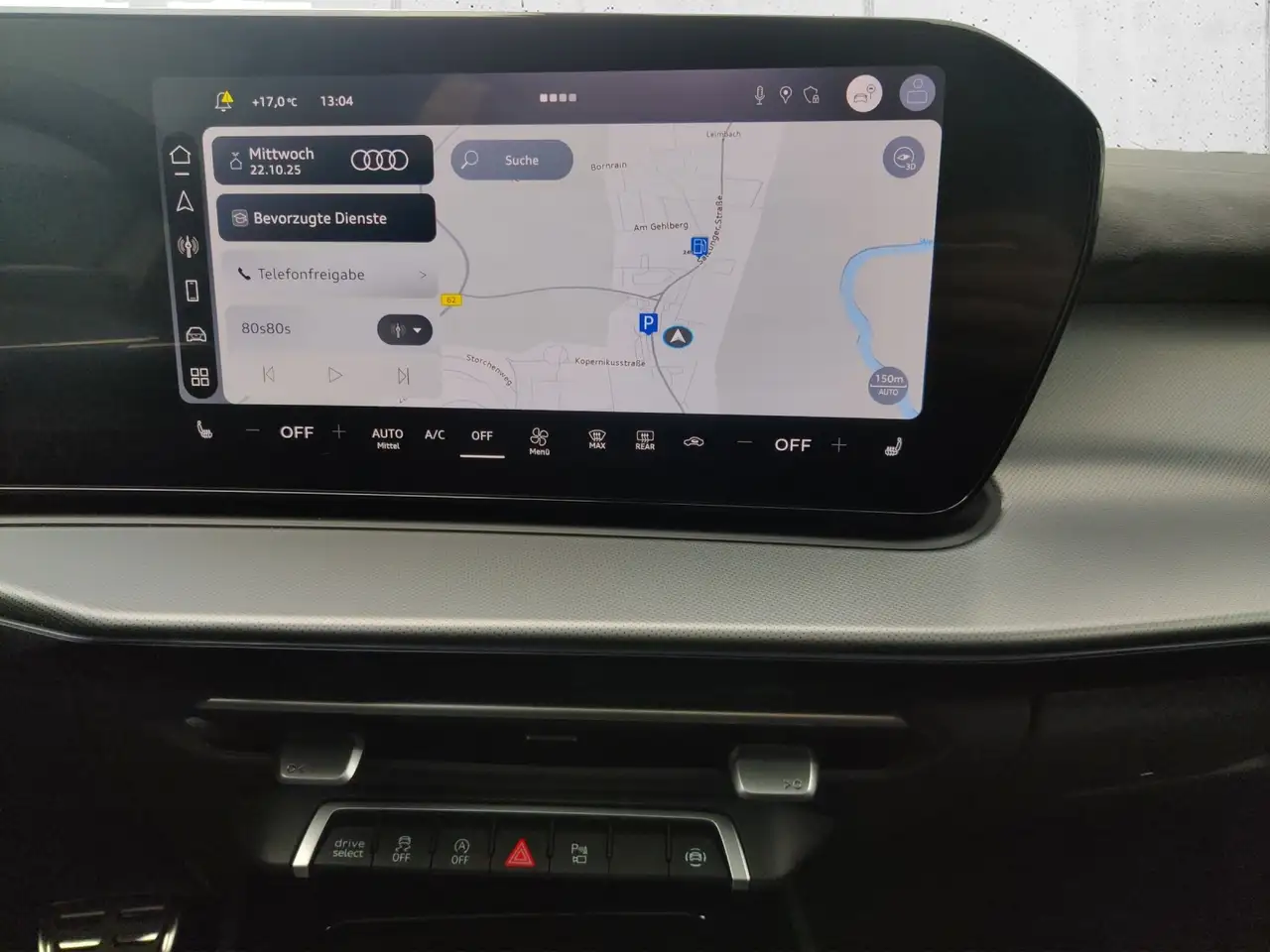 Audi Q3 SUV TFSI 110 kW S tronic KLIMA LED NAVI LEDER ALU 15